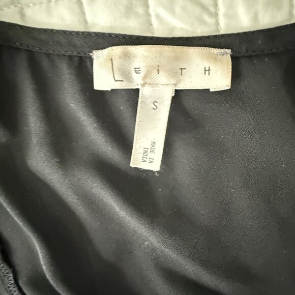 Leith Black Pintuck Long Sleeve Drape Front Blouse Size S Top Made In India - Picture 3 of 13